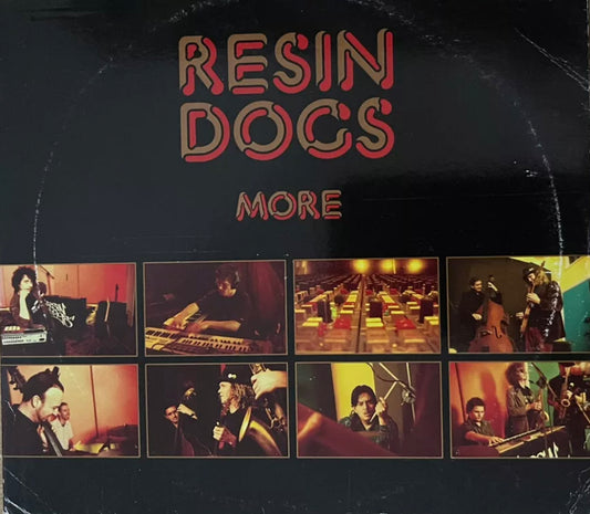 Perros de resina - Más