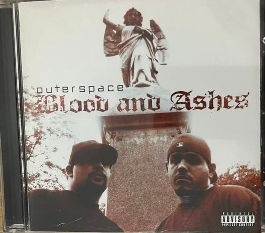 Espacio exterior - Sangre y cenizas